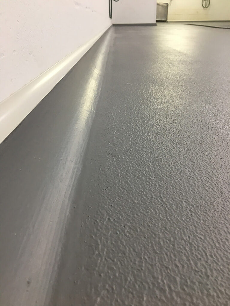 PU Cement System with Powdercoated Arrowhead